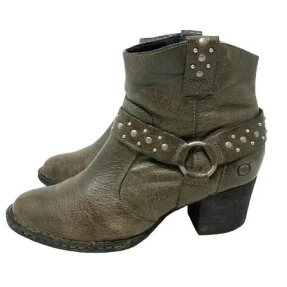 Born Slater Studded Distressed Leather Ankle Boots - Size 6 - Picture 2 of 9
